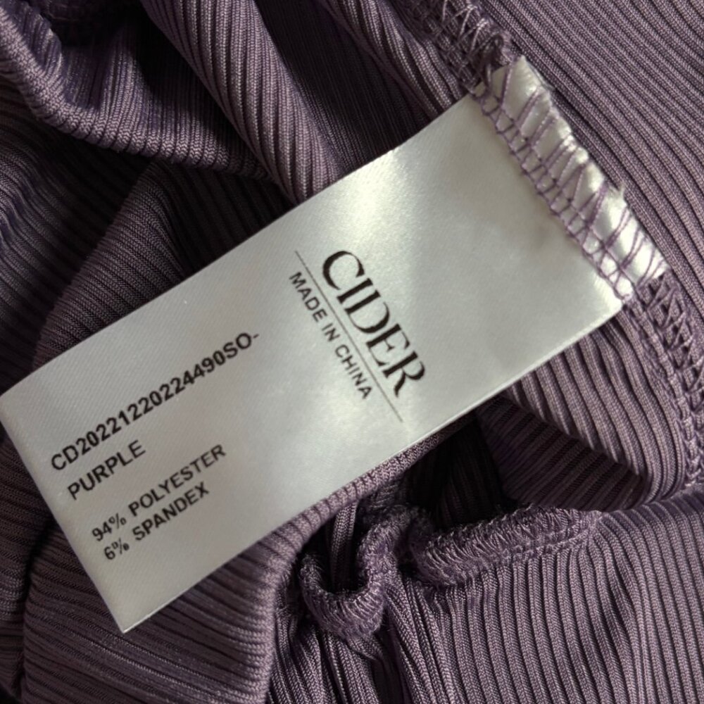NWT Cider Knit Fabric Pull-On Flounce Shorts (Purple) - Size Small - Picture 5 of 7